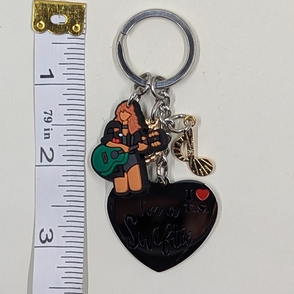 Melix Home I ❤️ T.S. Swiftie Keychain - Picture 6 of 7